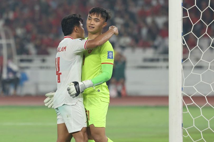 Ernando Ari dan Asnawi Mangkualam pada laga Timnas Indonesia vs Filipina